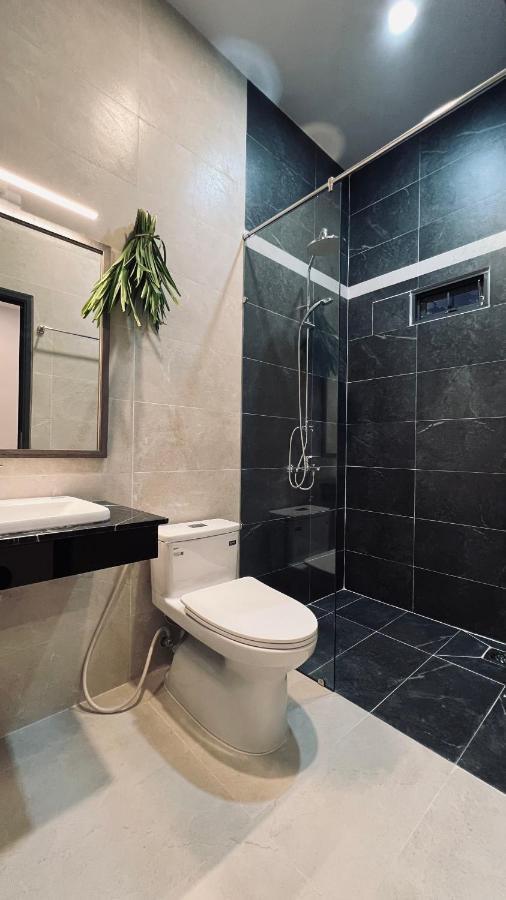 Huy Hoang Hotel Phan Thiết Buitenkant foto